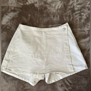 Alter’d state white linen skort